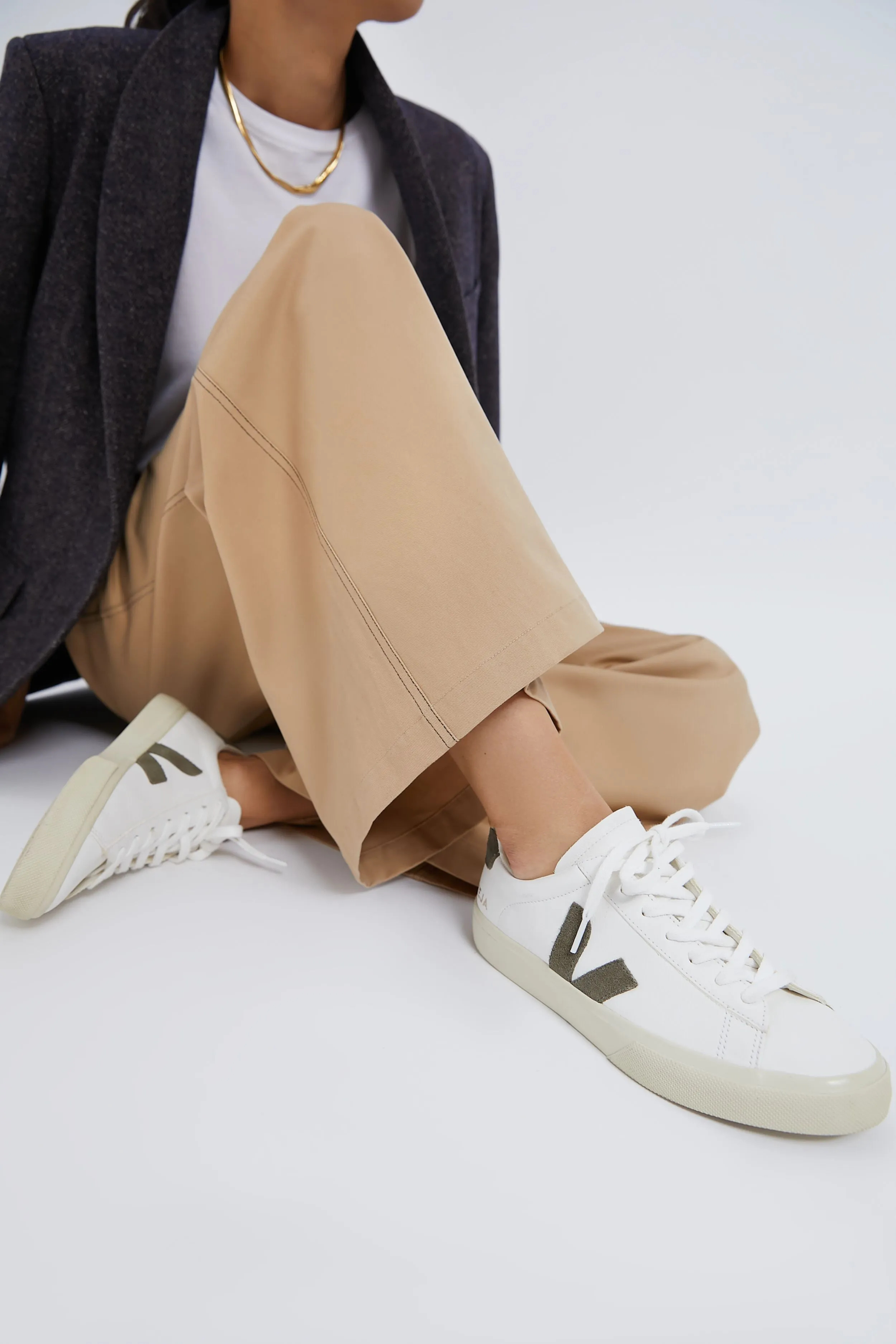 Extra White Kaki Campo Sneakers